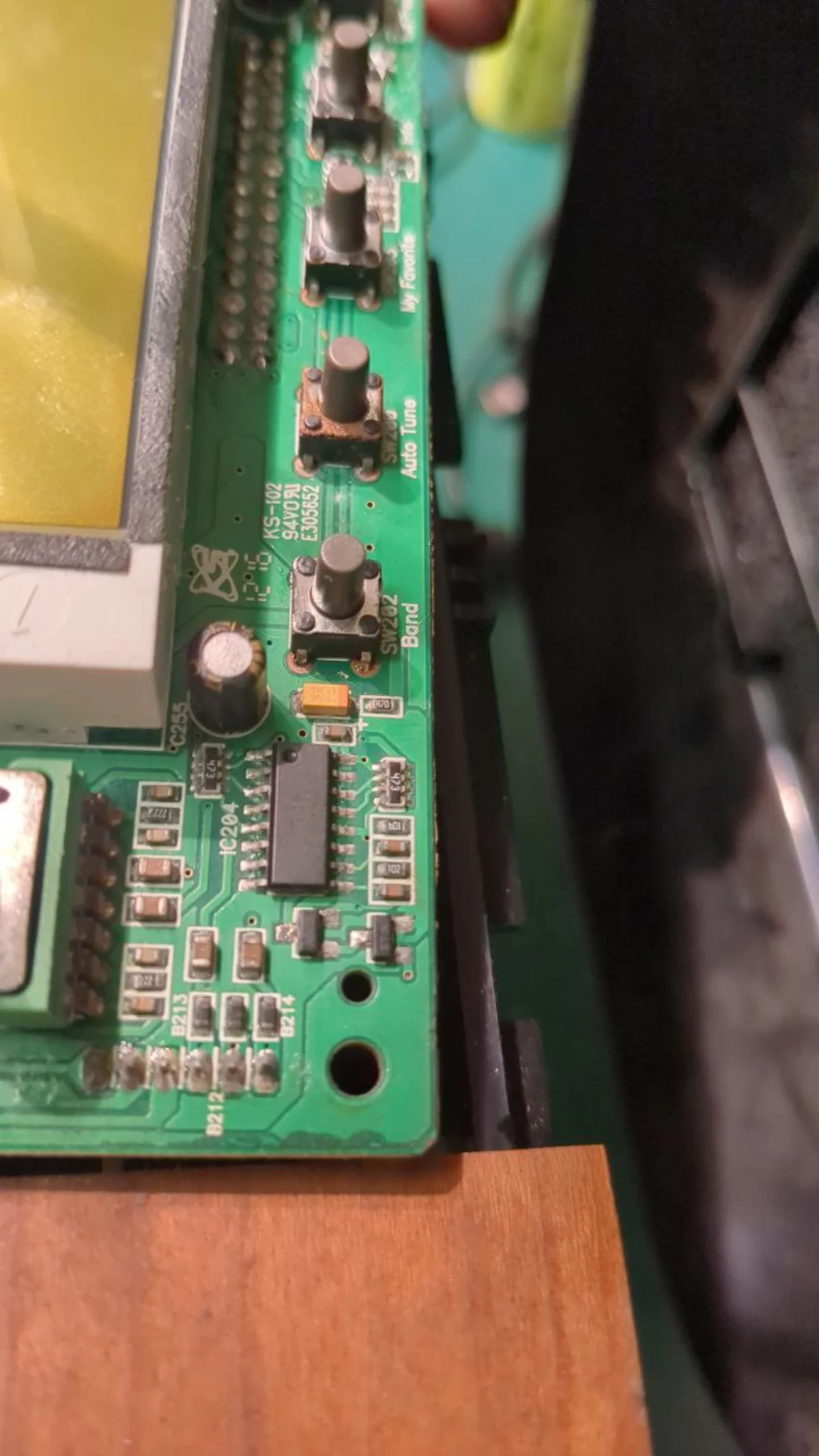 Roberts Radio Switch